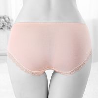 P331 - Celana Dalam Panties Hipster Krem Bordir Bunga - Thumbnail 2