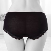 P332 - Celana Dalam Panties Hipster Hitam Bordir Bunga - Thumbnail 2