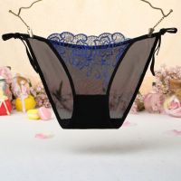 P547 - Celana Dalam Panties Thong Hitam Transparan, Bunga Biru, Ikat Samping