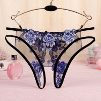 P562 - Celana Dalam Panties Hipster Hitam Transparan Bunga Biru Crotchless Tali 2