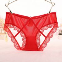 P625 - Celana Dalam Panties Hipster Merah Transparan Renda Terbuka Belakang