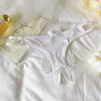P652 - Celana Dalam Panties Thong Putih Crotchless Bordir Kupu-Kupu Tali 2